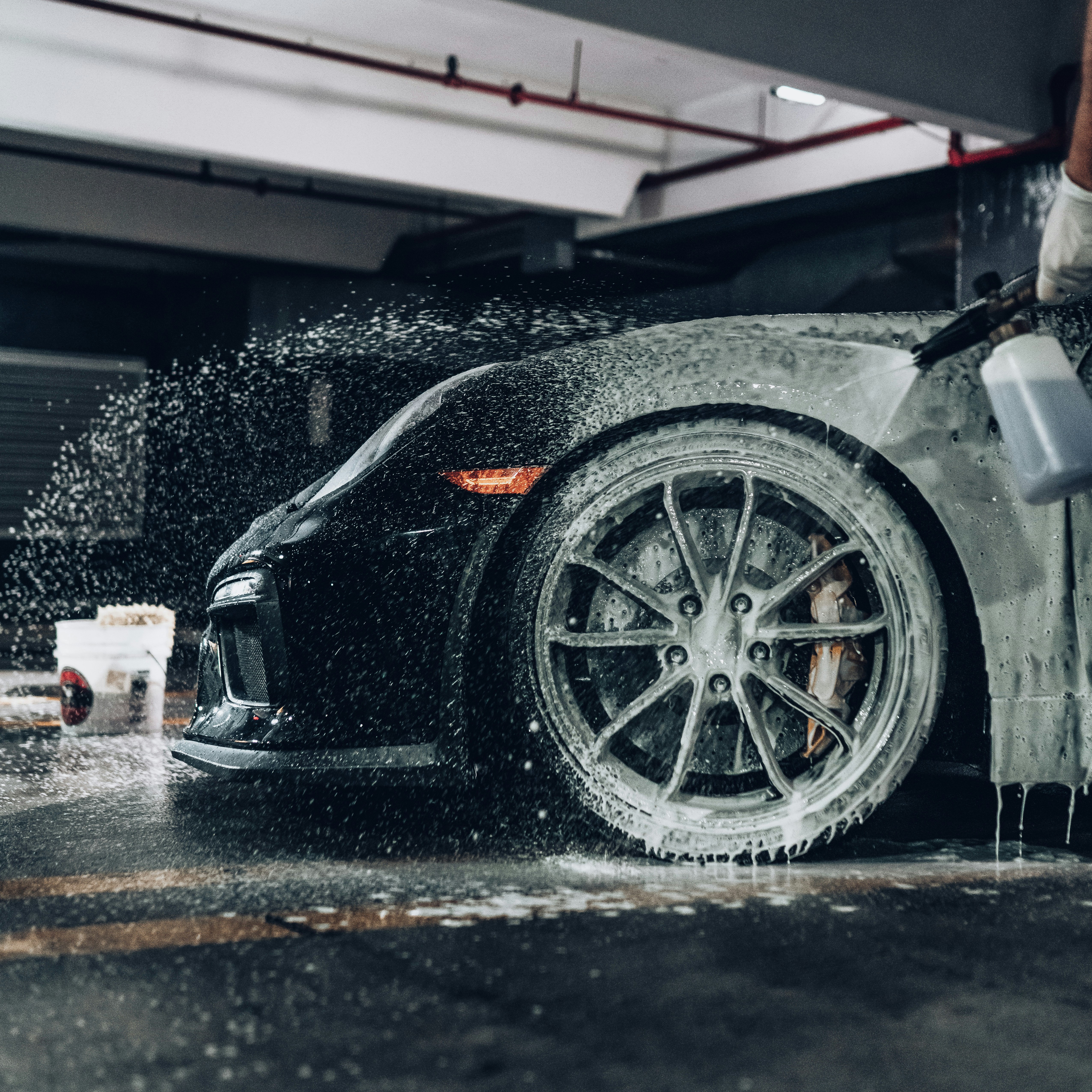 Exterior car soap spraying